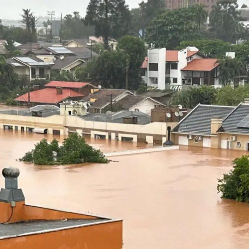 A Água na Porta de Casa: Como a Geração Que Não Aceita o Inevitável Está Redesenhando a Luta Contra as Enchentes
